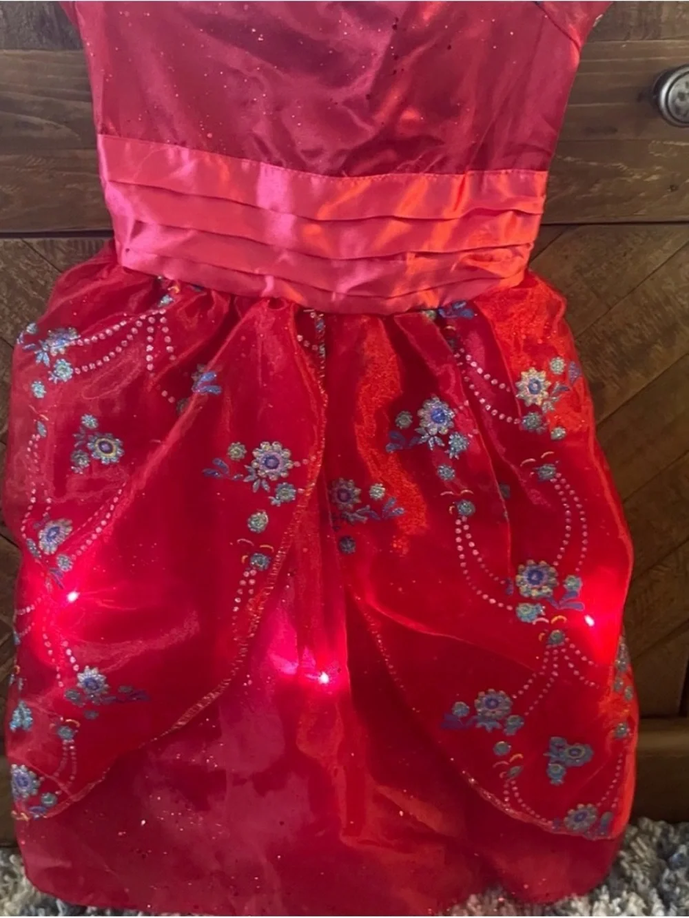 Disney Elena of Avalon Princess Costume 4-6Y Red Light Up Dress Halloween